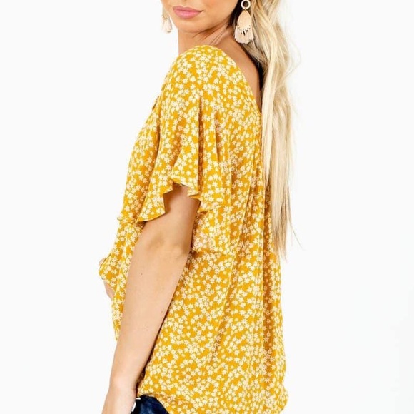 (8 for $20) 💛JODIFL Sweetheart Blouse - Picture 3 of 8